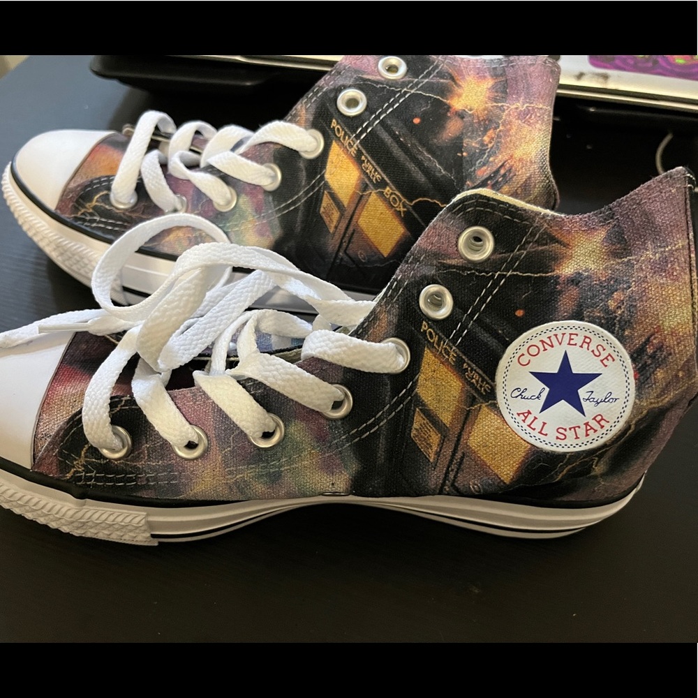Doctor Who Galaxy Converse